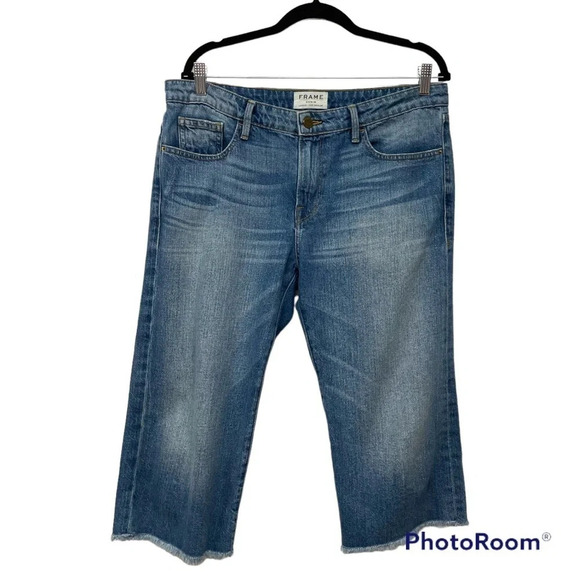 FRAME Denim | Le Vintage Bermuda Parkside Crop - Picture 1 of 11